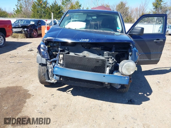 2012 Jeep Patriot Sport with VIN 1C4NJPBA4CD586619, listed as a IAAI auction lot 41732742 with 180,742 mi miles and . Bid and sale history available at DreamBid. Image 6.