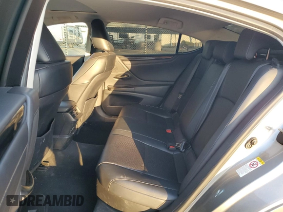 2019 Lexus ES 300h z VIN 58AB21B16KU002771, wystawiony jako Copart lot #43169845 z przebiegiem 115 611 mil mil oraz Szkoda całkowita • Salvage title. Historia ofert i sprzedaży dostępna na DreamBid. Obrazek 10.
