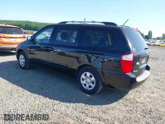 2010 Kia Sedona LX with VIN KNDMG4C34A6353639, listed as a IAAI auction lot 42200137 with 220,097 mi miles and . Bid and sale history available at carsss.com. Image 3.