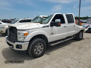2016 Ford F-350 Platinum with VIN 1FT8W3BT2GEB89869, listed as a Copart auction lot 61044644 with 212,620 mi miles and Salvage Title. Bid and sale history available at DreamBid. Image 1.