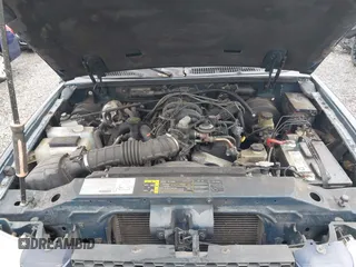 2003 Ford Explorer Sport Trac XLS z VIN 1FMZU67E23UA17889, wystawiony jako IAAI lot #42167263 z przebiegiem 189 849 mil mil oraz . Historia ofert i sprzedaży dostępna na DreamBid. Obrazek 10.