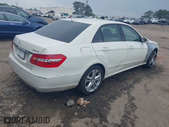 2010 Mercedes-Benz E 350 Luxury z VIN WDDHF8HB1AA259975, wystawiony jako IAAI lot #42111436 z przebiegiem 244 147 mil mil oraz . Historia ofert i sprzedaży dostępna na DreamBid. Obrazek 4.