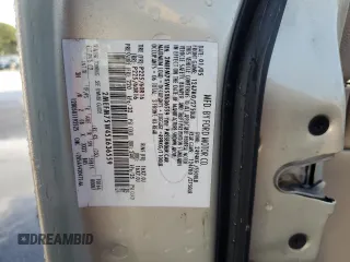 2005 Mercury Grand Marquis LS Premium z VIN 2MEFM75W45X636559, wystawiony jako Copart lot #54424415 z przebiegiem 129 643 mil mil oraz Szkoda całkowita • Salvage title. Historia ofert i sprzedaży dostępna na DreamBid. Obrazek 12.