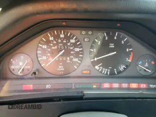 1989 BMW 3 Series z VIN WBABB2306K8875241, wystawiony jako Copart lot #75549524 z przebiegiem 161 039 mil mil oraz Czysty tytuł • Clean title. Historia ofert i sprzedaży dostępna na DreamBid. Obrazek 9.