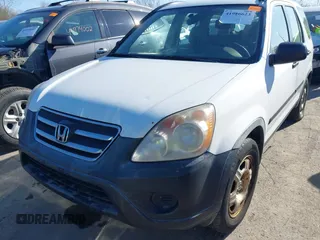 2006 Honda CR-V LX with VIN JHLRD78556C029217, listed as a IAAI auction lot 41986623 with 211,003 mi miles and . Bid and sale history available at carsss.com. Image 6.