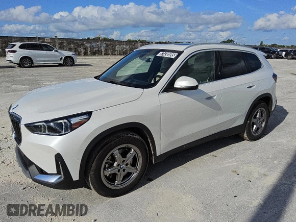 2023 BMW X1 xDrive28i with VIN WBX73EF02P5X84109, listed as a Copart auction lot 57438595 with 25,421 mi miles and Clean title. Bid and sale history available at DreamBid. Image 1.
