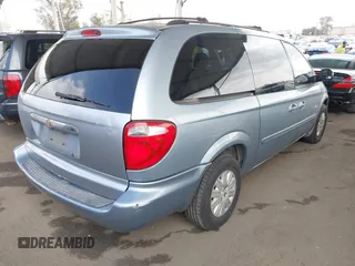 2006 Chrysler Town & Country LX with VIN 1A4GP44R46B609965, listed as a IAAI auction lot 42093438 with 333,689 mi miles and . Bid and sale history available at DreamBid. Image 4.