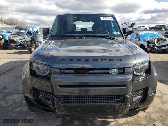 2024 Land Rover Defender X-Dynamic SE with VIN SALE27EU6R2351509, listed as a Copart auction lot 43427315 with 3,300 mi miles and Salvage Title. Bid and sale history available at carsss.com. Image 5.