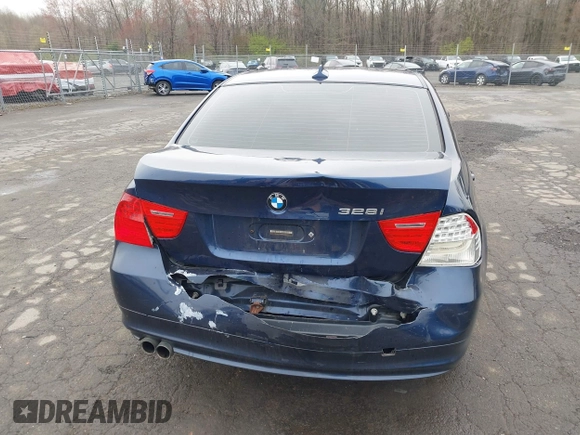 2011 BMW 3 Series 328i xDrive with VIN WBAPK5G58BNN24409, listed as a IAAI auction lot 42029333 with 100,819 mi miles and . Bid and sale history available at DreamBid. Image 6.