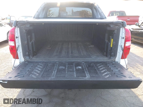 2007 Chevrolet Avalanche LTZ with VIN 3GNEC12J87G109246, listed as a IAAI auction lot 41989146 with 171,005 mi miles and . Bid and sale history available at DreamBid. Image 17.