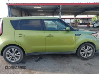 2016 Kia Soul + with VIN KNDJP3A5XG7825735, listed as a IAAI auction lot 42110380 with 268,040 mi miles. Bid and sale history available at carsss.com. Image 13.