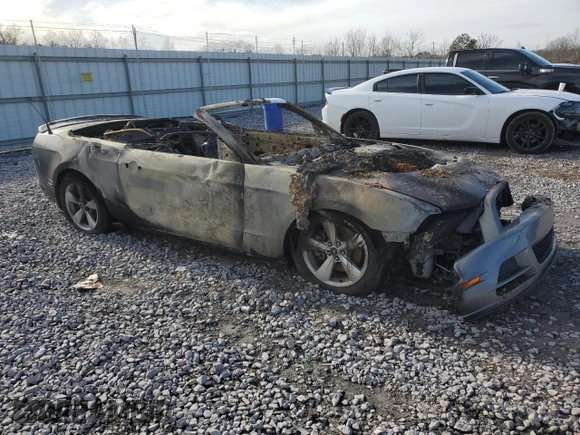 2014 Ford Mustang GT с VIN 1ZVBP8FFXE5218761, выставлен на аукционе Copart как лот 43118125 с пробегом Не указан миль и На запчасти • Non repairable. История ставок и продаж доступна на DreamBid. Изображение 4.