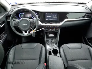 2022 Kia Niro LXS SE with VIN KNDCB3LC2N5501402, listed as a Copart auction lot 59980064 with 145,234 mi miles and Salvage Title. Bid and sale history available at carsss.com. Image 8.