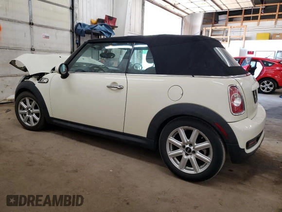 2015 MINI Convertible S с VIN WMWZP3C54F2A90956, выставлен на аукционе Copart как лот 57052545 с пробегом 39 096 миль миль и Списание • Salvage title. История ставок и продаж доступна на DreamBid. Изображение 2.