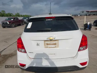 2019 Chevrolet Trax LS with VIN 3GNCJKSB0KL233670, listed as a IAAI auction lot 42161810 with 131,486 mi miles. Bid and sale history available at carsss.com. Image 15.