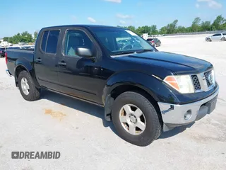 2005 Nissan Frontier LE z VIN 1N6AD07W75C404595, wystawiony jako IAAI lot #42544743 z przebiegiem 143 996 mil mil oraz . Historia ofert i sprzedaży dostępna na DreamBid. Obrazek 1.