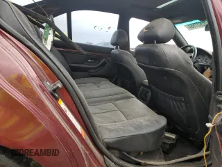 2000 BMW M5 z VIN WBSDE9346YBZ94118, wystawiony jako Copart lot #82637564 z przebiegiem Nie podano mil oraz Szkody całkowita. Historia ofert i sprzedaży dostępna na DreamBid. Obrazek 10.