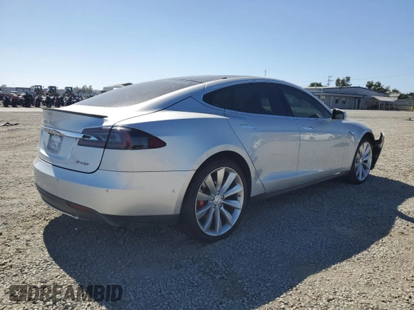 2016 Tesla Model S 90D z VIN 5YJSA1E4XGF115997, wystawiony jako Copart lot #60933525 z przebiegiem Nie podano mil oraz Szkoda całkowita • Salvage title. Historia ofert i sprzedaży dostępna na DreamBid. Obrazek 3.