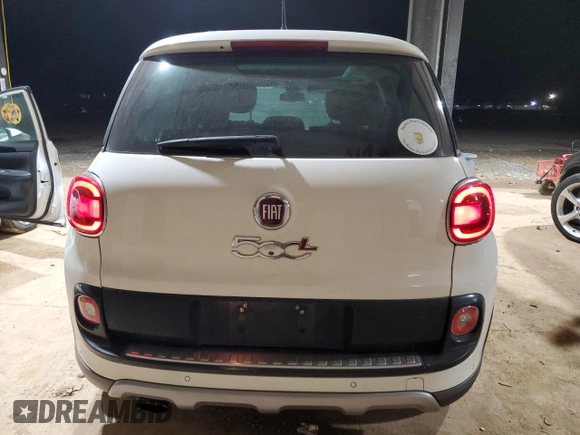 2014 FIAT 500L Trekking with VIN ZFBCFADH0EZ004363, listed as a Copart auction lot 43640755 with 156,416 mi miles and Salvage Title. Bid and sale history available at DreamBid. Image 6.