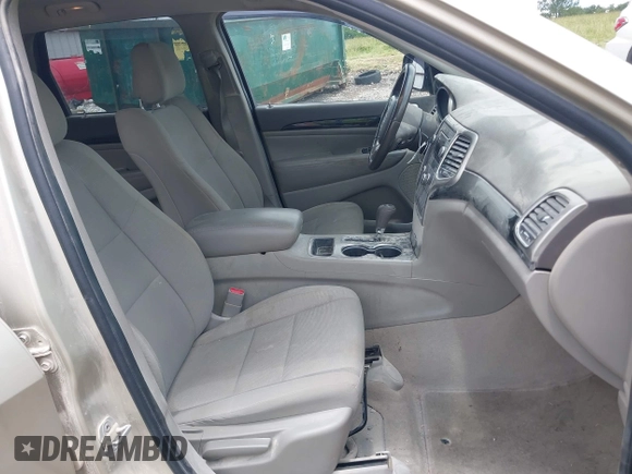 2011 Jeep Grand Cherokee Laredo with VIN 1J4RR4GG8BC558018, listed as a IAAI auction lot 42347367 with 180,334 mi miles and . Bid and sale history available at DreamBid. Image 5.