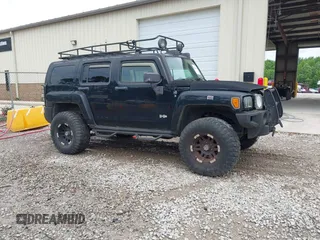 2007 Hummer H3 SUV z VIN 5GTDN13EX78256179, wystawiony jako IAAI lot #42444165 z przebiegiem 182 584 mil mil oraz . Historia ofert i sprzedaży dostępna na DreamBid. Obrazek 1.
