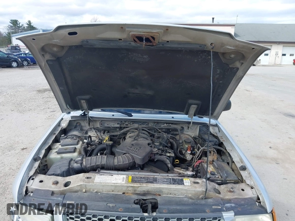 2001 Ford Ranger XL Fleet with VIN 1FTZR15E61TA83280, listed as a IAAI auction lot 42050223 with 216,957 mi miles. Bid and sale history available at carsss.com. Image 10.