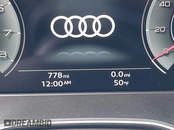2025 Audi Q5 S line Premium Plus with VIN WA1EAAFY2S2035114, listed as a IAAI auction lot 42001102 with 778 mi miles and . Bid and sale history available at DreamBid. Image 16.