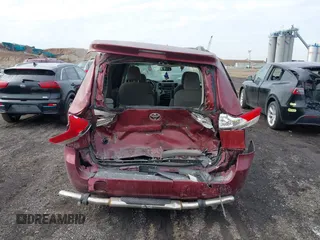 2014 Toyota Sienna LE AAS with VIN 5TDKK3DC3ES411177, listed as a IAAI auction lot 41650472 with 25,000 mi miles. Bid and sale history available at carsss.com. Image 15.