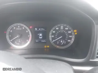 2018 Hyundai Sonata SE with VIN 5NPE24AF9JH648032, listed as a IAAI auction lot 41901662 with 35,649 mi miles. Bid and sale history available at carsss.com. Image 7.