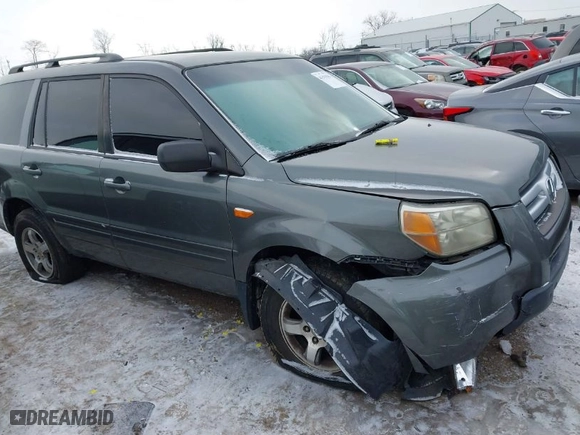 2007 Honda Pilot EX with VIN 2HKYF18427H513083, listed as a IAAI auction lot 41376346 with 301,841 mi miles. Bid and sale history available at carsss.com. Image 1.