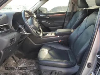 2023 Toyota Highlander Hybrid Limited with VIN 5TDXBRCH2PS133610, listed as a Copart auction lot 45696215 with 56,166 mi miles and Salvage title. Bid and sale history available at DreamBid. Image 7.