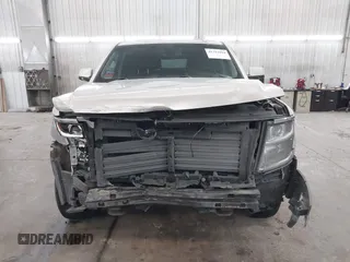 2018 Chevrolet Suburban LT z VIN 1GNSKHKC2JR201282, wystawiony jako IAAI lot #41312994 z przebiegiem 99 783 mil mil oraz . Historia ofert i sprzedaży dostępna na DreamBid. Obrazek 13.