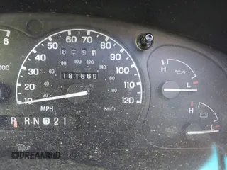 1997 Ford Explorer XLT with VIN 1FMDU35P2VUB07964, listed as a IAAI auction lot 41952653 with 181,669 mi miles and . Bid and sale history available at DreamBid. Image 7.