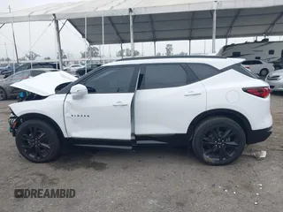 2019 Chevrolet Blazer RS z VIN 3GNKBERS8KS647477, wystawiony jako IAAI lot #42035058 z przebiegiem 81 205 mil mil oraz . Historia ofert i sprzedaży dostępna na DreamBid. Obrazek 14.