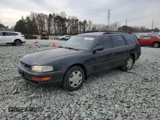 1994 Toyota Camry LE z VIN 4T1GK12WXRU044900, wystawiony jako Copart lot #47033555 z przebiegiem 136 519 mil mil oraz Szkoda całkowita • Salvage title. Historia ofert i sprzedaży dostępna na DreamBid. Obrazek 1.