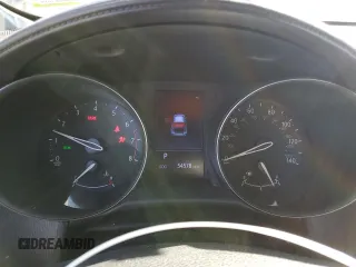 2019 Toyota C-HR XLE z VIN NMTKHMBX4KR084471, wystawiony jako Copart lot #52575985 z przebiegiem 54 578 mil mil oraz Szkoda całkowita • Salvage title. Historia ofert i sprzedaży dostępna na DreamBid. Obrazek 9.