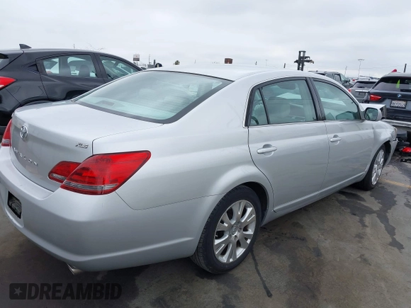 2008 Toyota Avalon XL with VIN 4T1BK36B18U283781, listed as a IAAI auction lot 42146934 with 59,809 mi miles. Bid and sale history available at carsss.com. Image 4.