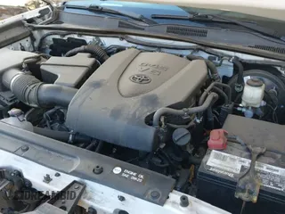 2019 Toyota Tacoma SR5 with VIN 3TMBZ5DN5KM017734, listed as a IAAI auction lot 43384246 with 54,886 mi miles and . Bid and sale history available at DreamBid. Image 19.