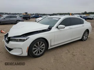 2021 BMW 7 Series 740i with VIN WBA7T2C09MCG32688, listed as a Copart auction lot 88122315 with 30,668 mi miles and Salvage Title. Bid and sale history available at carsss.com. Image 1.
