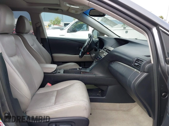 2013 Lexus RX 350 with VIN JTJZK1BAXD2008935, listed as a IAAI auction lot 42073869 with 70,107 mi miles and . Bid and sale history available at DreamBid. Image 5.