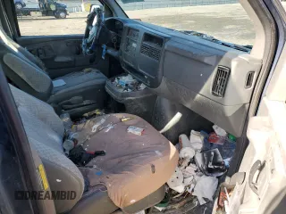 2003 Chevrolet Express Cargo with VIN 1GCFG25T731122552, listed as a Copart auction lot 41517865 with Not Provided miles and Clean Title. Bid and sale history available at DreamBid. Image 8.