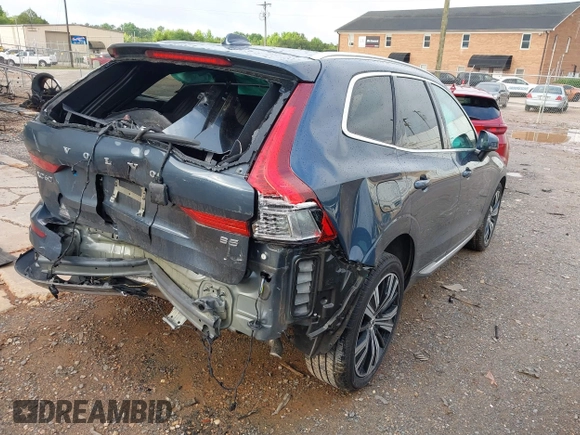 2022 Volvo XC60 Inscription with VIN YV4L12DL2N1905235, listed as a IAAI auction lot 42384130 with 44,727 mi miles and . Bid and sale history available at DreamBid. Image 4.
