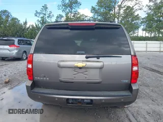 2012 Chevrolet Tahoe LT z VIN 1GNSCBE08CR320257, wystawiony jako IAAI lot #42214920 z przebiegiem 189 532 mil mil oraz . Historia ofert i sprzedaży dostępna na DreamBid. Obrazek 16.