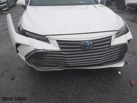 2020 Toyota Avalon Hybrid Limited with VIN 4T1C21FB9LU016373, listed as a IAAI auction lot 41536148 with 104,675 mi miles. Bid and sale history available at carsss.com. Image 18.