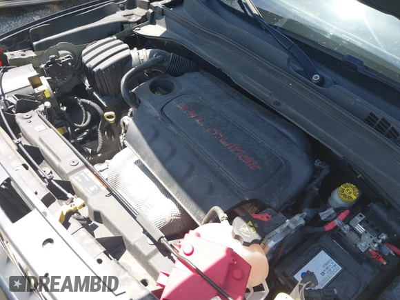 2018 Jeep Renegade Latitude with VIN ZACCJABB8JPH23377, listed as a IAAI auction lot 42142134 with 42,202 mi miles and . Bid and sale history available at DreamBid. Image 10.