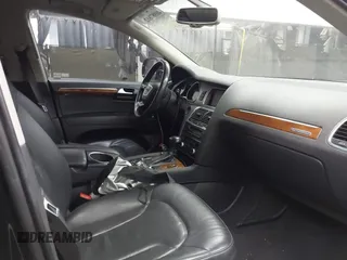 2014 Audi Q7 3.0T Premium with VIN WA1CGAFE5ED016562, listed as a IAAI auction lot 40987812 with 154,628 mi miles. Bid and sale history available at carsss.com. Image 5.