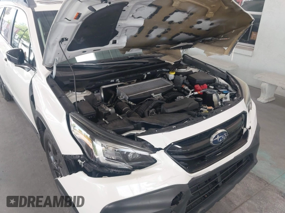 2021 Subaru Outback Onyx XT with VIN 4S4BTGLD6M3190720, listed as a IAAI auction lot 42549748 with 61,686 mi miles and . Bid and sale history available at DreamBid. Image 6.