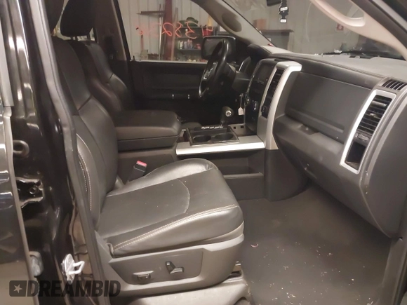 2011 Ram 1500 Big Horn с VIN 1D7RV1GT1BS539724, выставлен на аукционе IAAI как лот 41382316 с пробегом 149 861 миль миль и . История ставок и продаж доступна на DreamBid. Изображение 5.