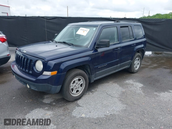 2014 Jeep Patriot Altitude z VIN 1C4NJPBA0ED585356, wystawiony jako IAAI lot #41601154 z przebiegiem 169 333 mil mil oraz . Historia ofert i sprzedaży dostępna na DreamBid. Obrazek 2.
