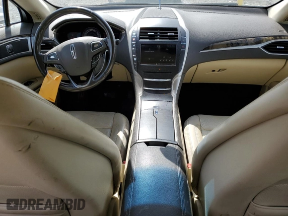 2015 Lincoln MKZ Hybrid z VIN 3LN6L2LU5FR626515, wystawiony jako Copart lot #55239255 z przebiegiem 143 117 mil mil oraz Szkoda całkowita • Salvage title. Historia ofert i sprzedaży dostępna na DreamBid. Obrazek 8.